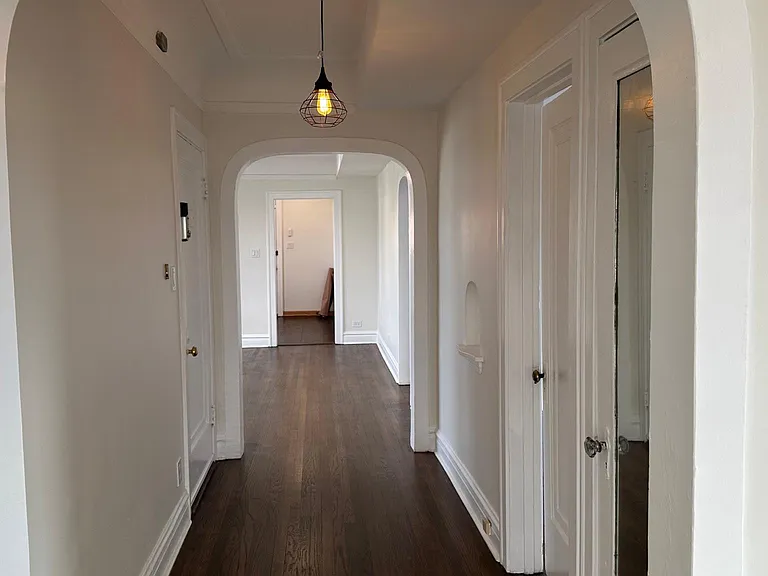 5739 N Francisco Ave #3 — Photo 6