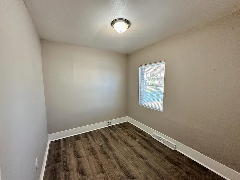 2120 Robin St #1 — Photo 4