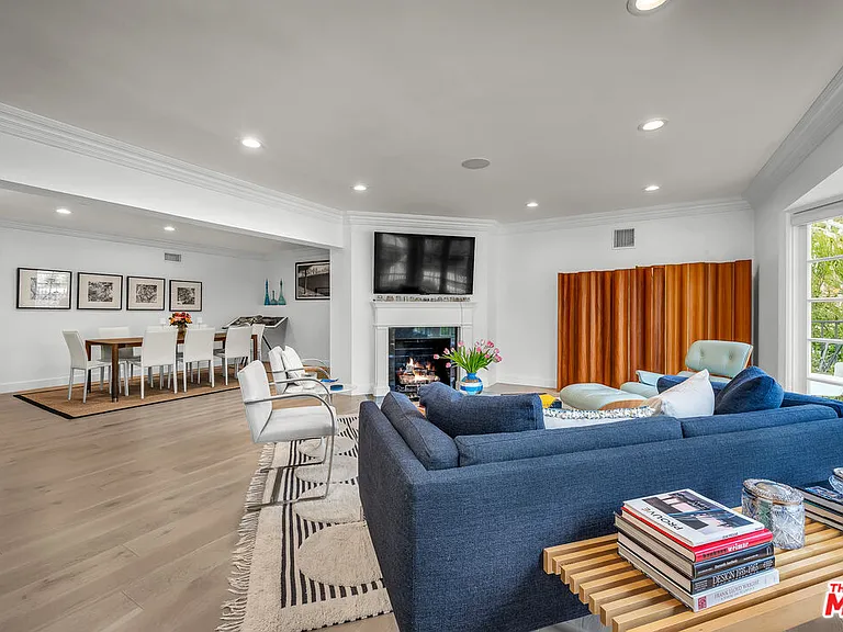 751 Westholme Ave — Photo 4