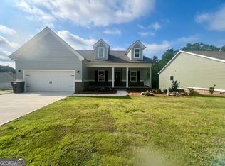 384 Sunset Dr, Statham, GA 30666