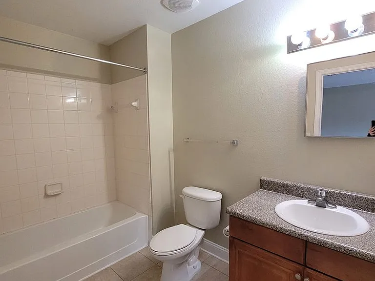 803 Majestic Dr — Photo 16