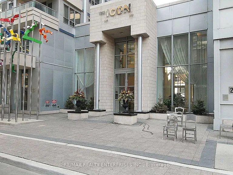 250 Wellington St W #1435 — Photo 5