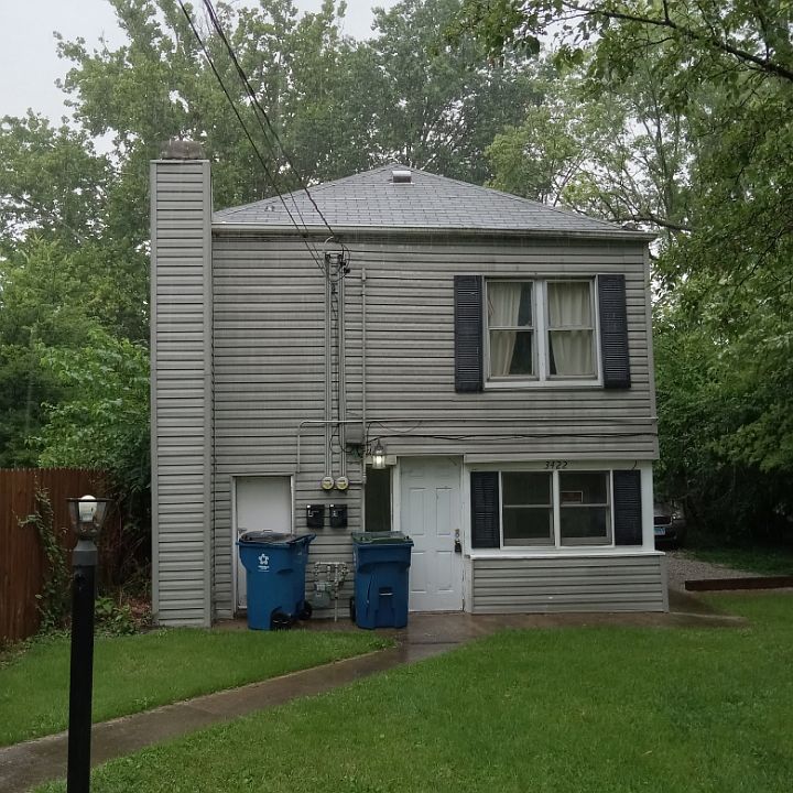 This apartment is on the bottom floor, that door would be your entrance. There is also off street parking.