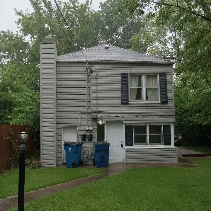 3422 Gilham Ave #2F