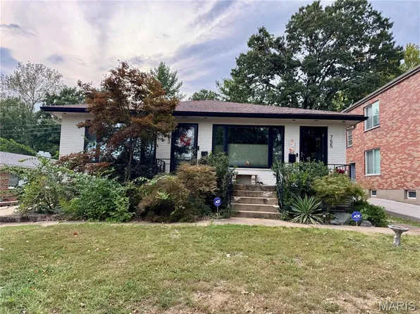 753-755 Lepere Ave, Saint Louis, MO 63132