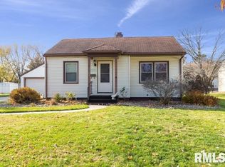 2910 42nd St, Rock Island, IL 61201
