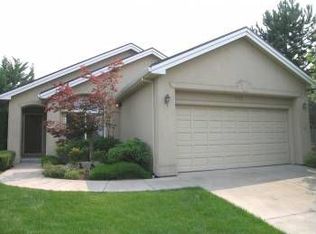 711 Summerwood Dr, Medford, OR 97504