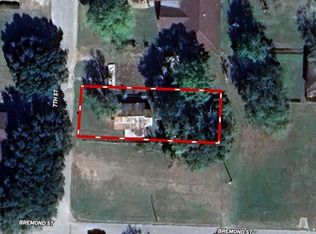 836 7th St, Hempstead, TX 77445