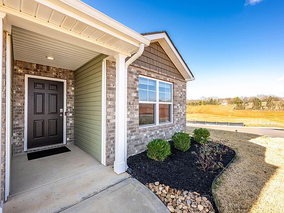 5th image of 312 Crescent Cir