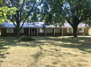 2256 J M Dr, Adel, GA 31620