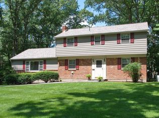 2 Silver Maple Dr, Clifton Park, NY 12065