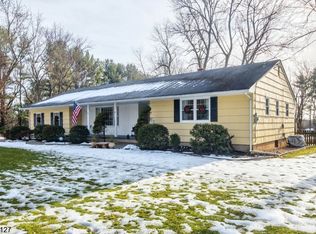 2 Wyckoff Rd, Whitehouse Station, NJ 08889