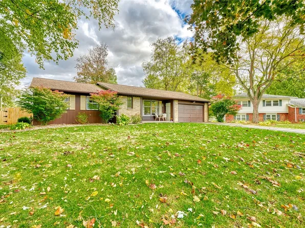 53 Bright Oaks Dr, Rochester, NY 14624