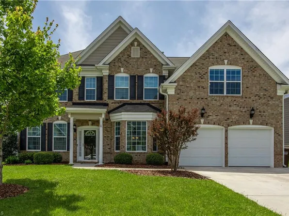 4414 Saddlewood Club Dr, High Point, NC 27265