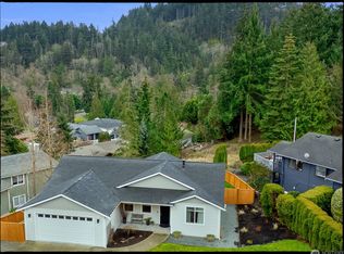 489 Wanapum Dr, La Conner, WA 98257