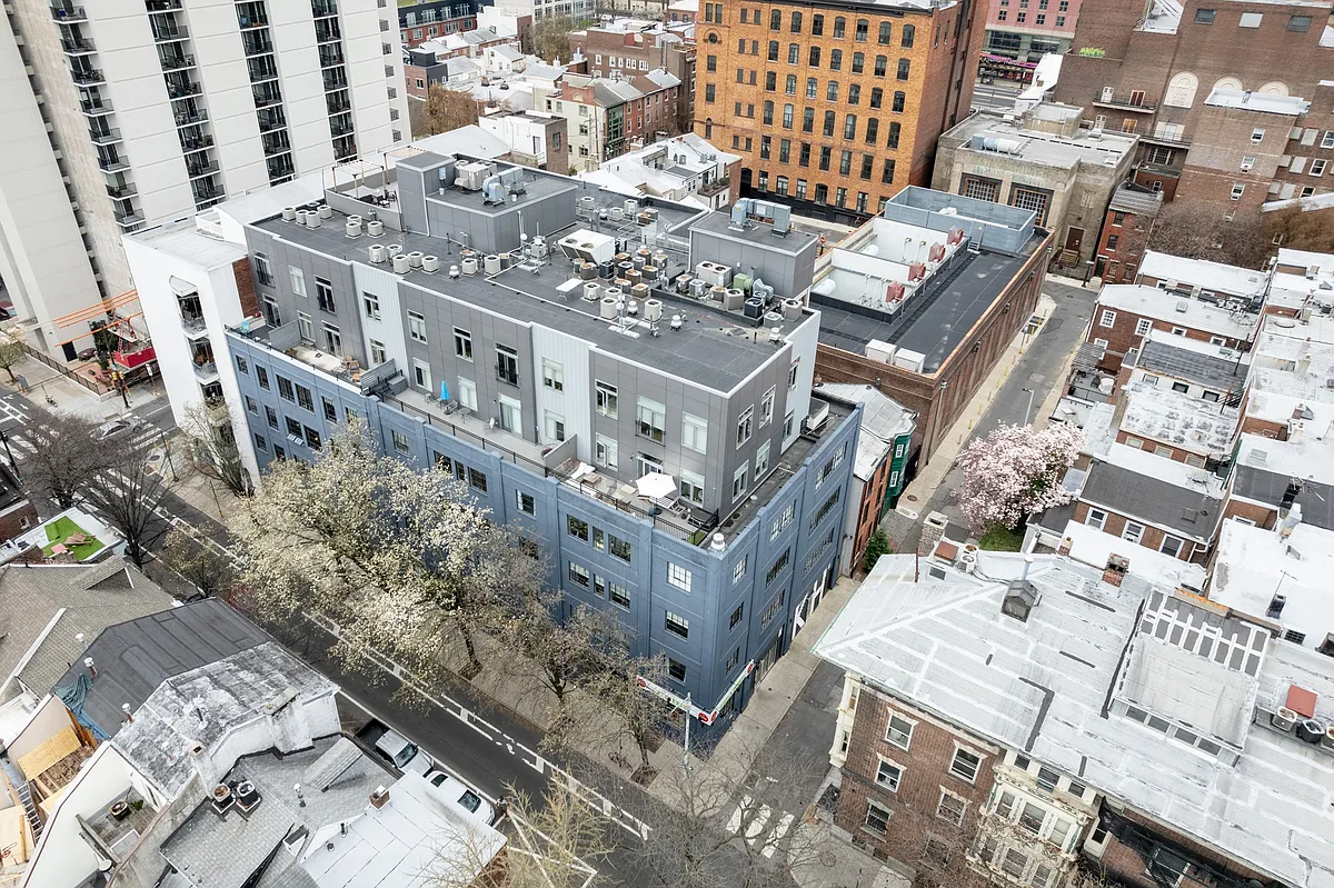 Building Photo - Keppoch House