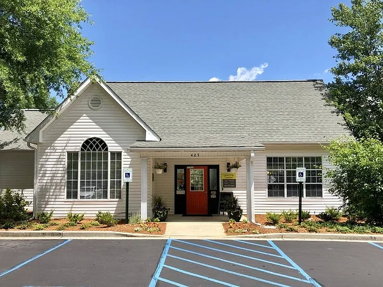 Leasing Office