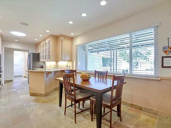 5th image of 3464 Walton Way