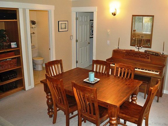 3rd image of 19313 Park Blvd NE