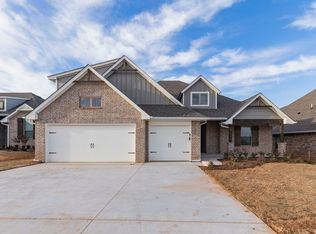18805 Austin Pl, Edmond, OK 73012
