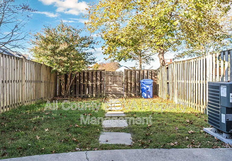 6044 Sirenia Pl — Photo 36