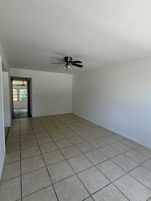 4 bed, 1325 sqft, $1,800 — Photo 3