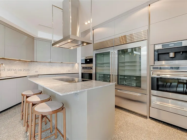 18201 E Collins Ave #TS1 — Photo 12