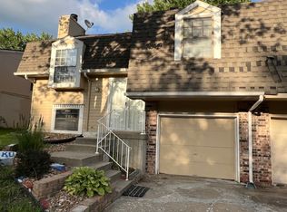 7531 Long St, Lenexa, KS 66216