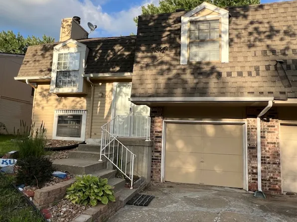 7531 Long St, Lenexa, KS 66216