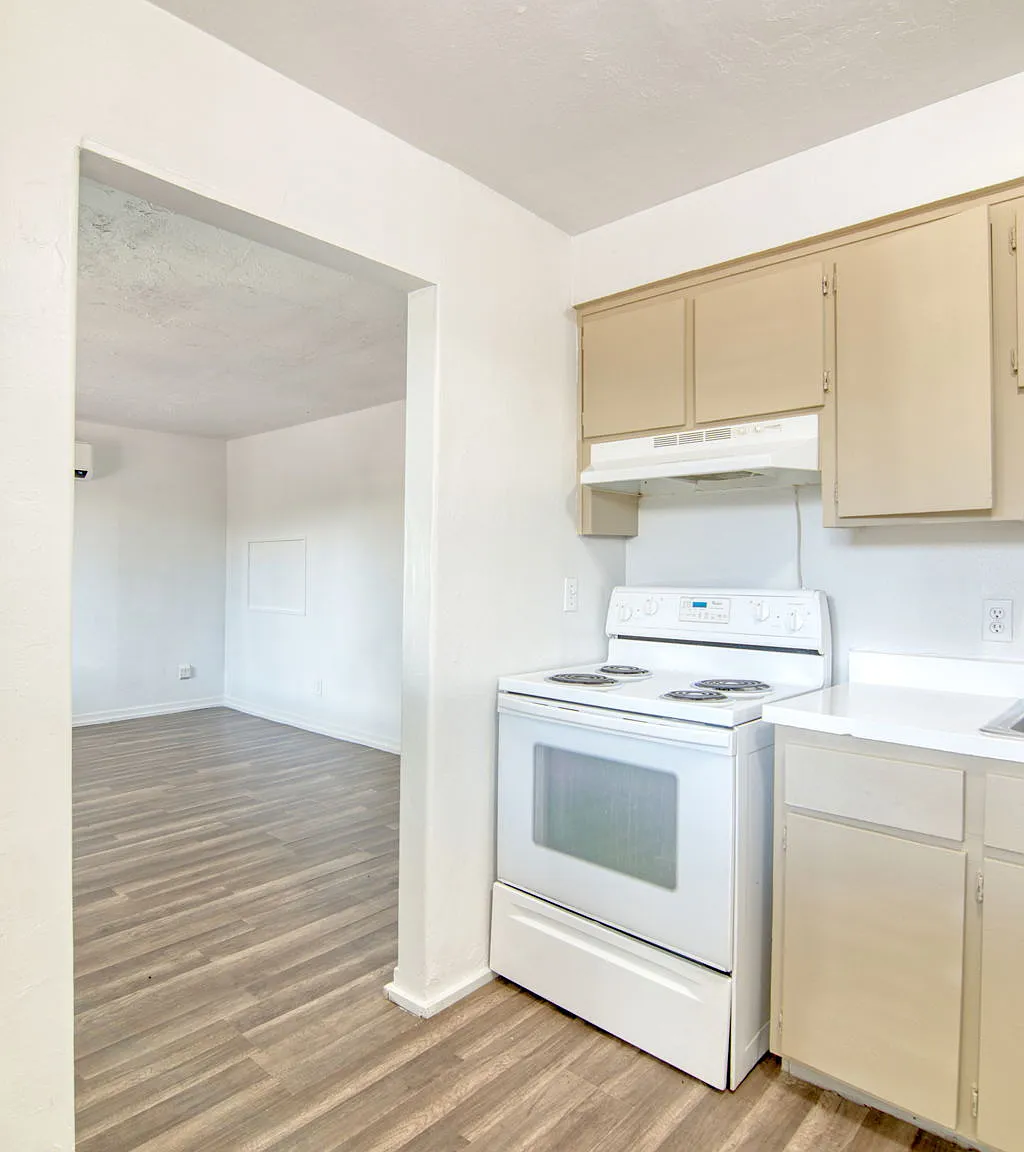 2 bed, 650 sqft, $850 — Photo 4