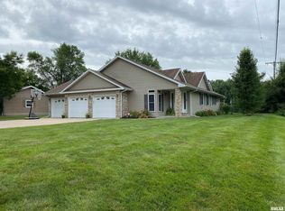 2085 W Adams St, Macomb, IL 61455