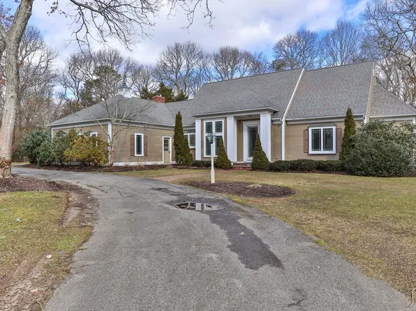 2 Kyles Way, Sandwich, MA 02563