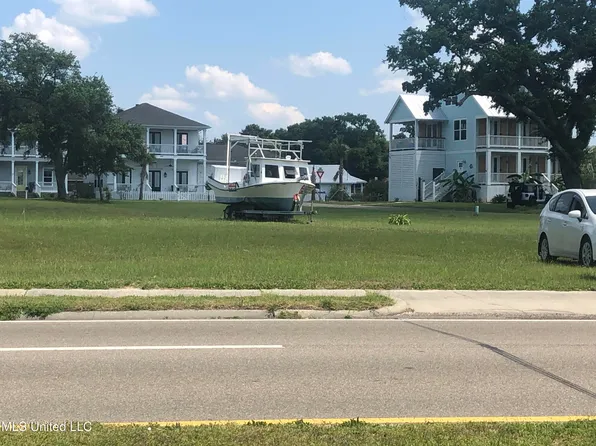 6 W Beach Blvd Lot 6, Gulfport, MS 39501