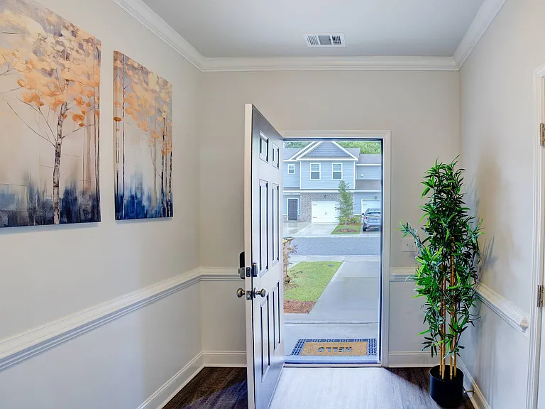Governor Treutlen Cir — Photo 13