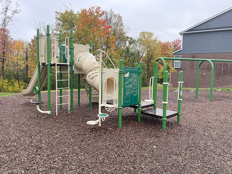 43590 Chancellor Ln — Photo 21