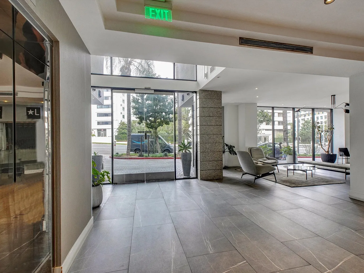 2 bed, 1144 sqft, $4,000 — Photo 4