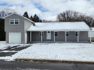 909 Oakwood St, Rome, NY 13440