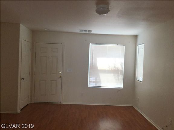 2nd image of 8200 Wildwood Glen Dr