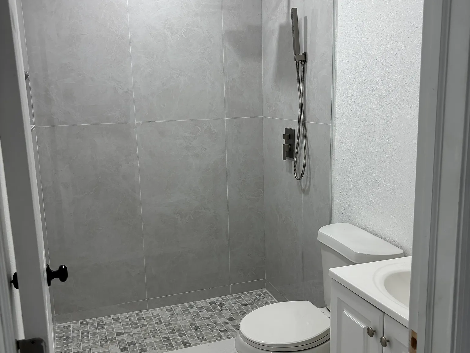1 bed, 600 sqft, $1,500 — Photo 2