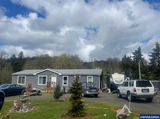 480 Fair Oaks St, Falls City, OR