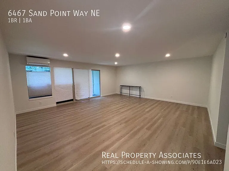 6467 Sand Point Way NE — Photo 4