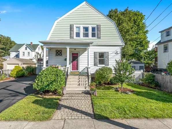 31 Gould St, Wakefield, MA 01880