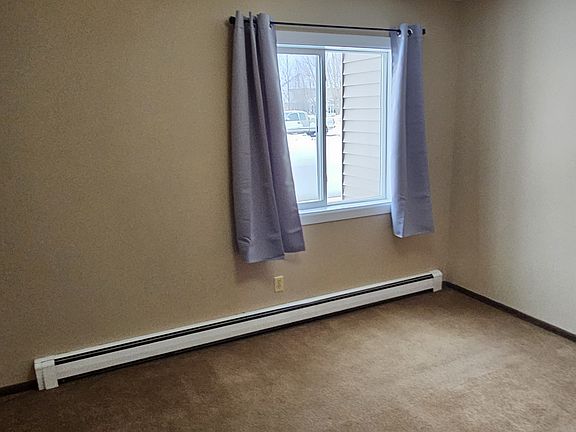 5th image of 1025 Railroad Ave E #101