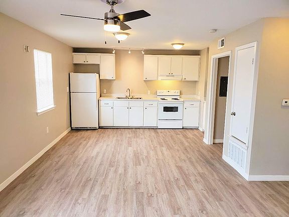 5th image of 219 NE 1st St APT 1