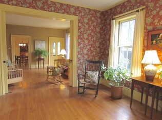 29 Tyler St #1, Brattleboro, VT 05301