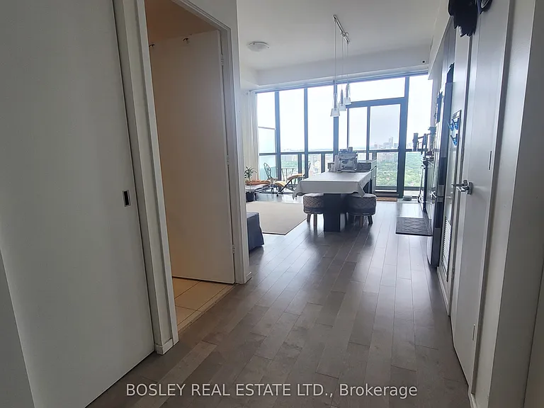101 Charles St E #4709 — Photo 8