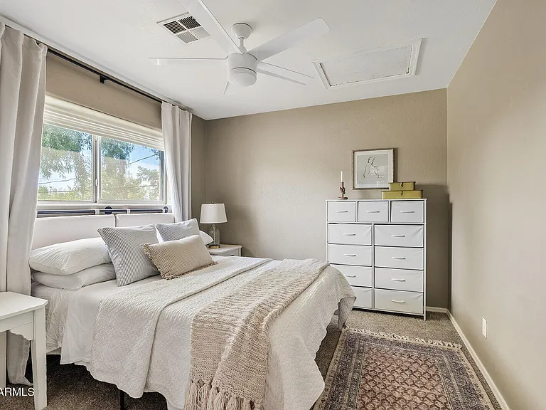 4028 E Lewis Ave — Photo 13