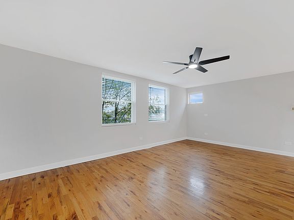 3rd image of 1850 S Fairfield Ave APT 3N
