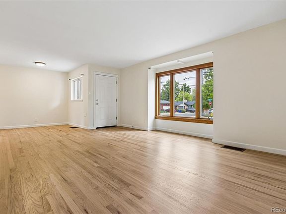 3rd image of 1100 Kingston Street