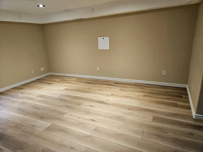 8444 Vanderwood Rd — Photo 8